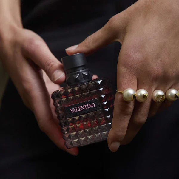 Valentino Born In Roma Donna Intense Eau de Parfum Intense Spray 30ml
