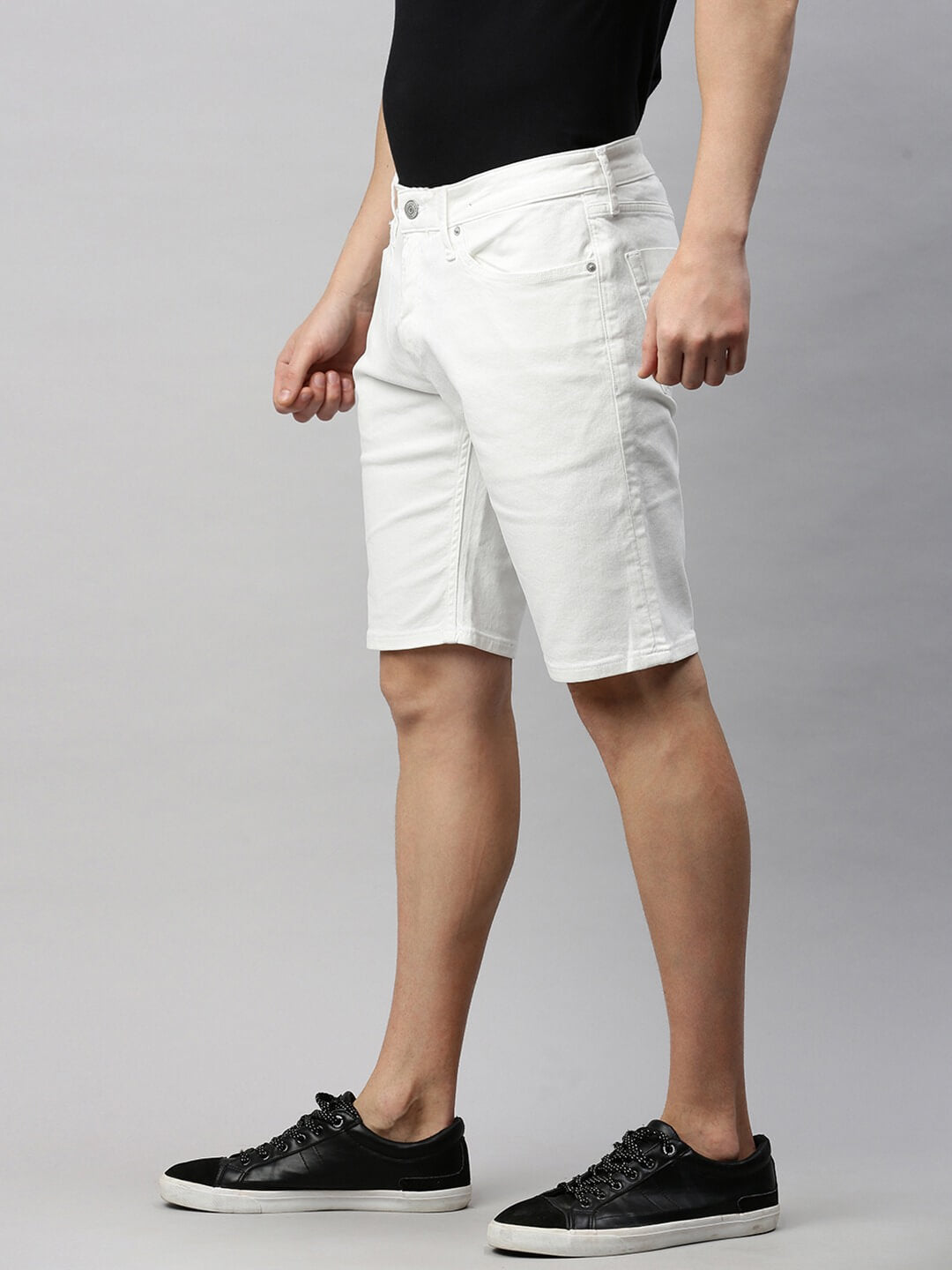 Men White Solid Slim Fit Denim Shorts - Back View - AceCart