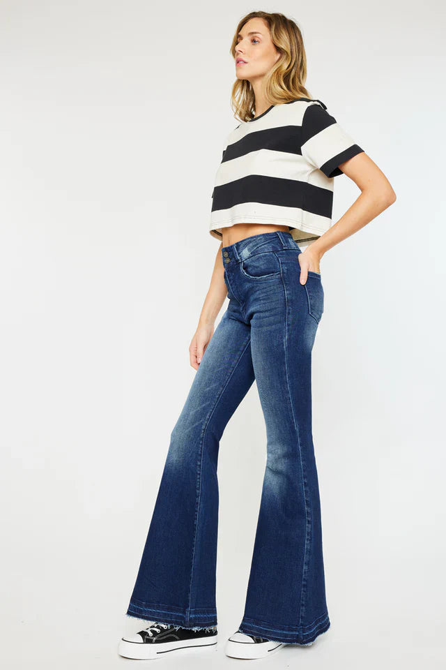 Alisaa Ultra High Rise 90's Flare Jeans